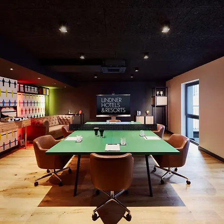 Hotel Me And Hanover, By Hyatt 4*