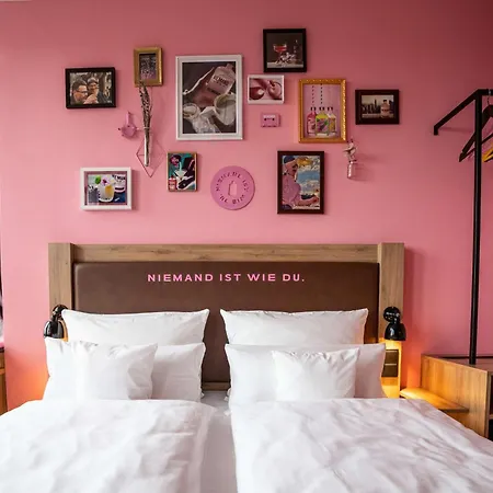 Me And Hanover, By Hyatt Hanower