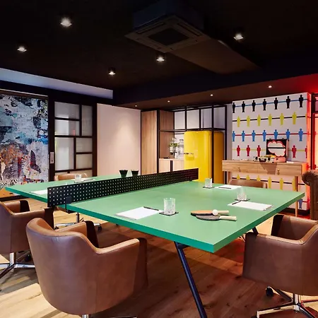 Hotel Me And Hanover, By Hyatt