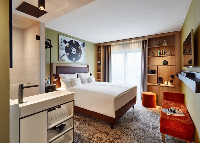 Me And Hanover, By Hyatt