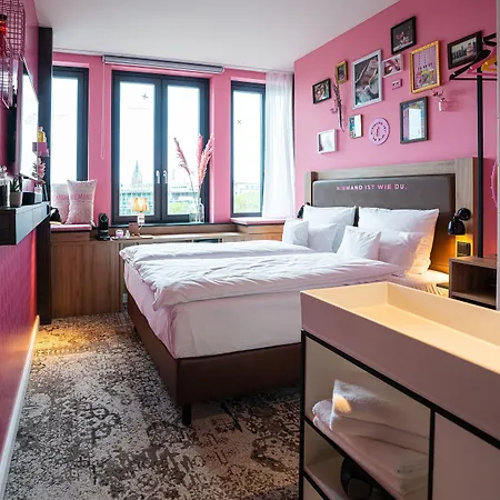 Hotel Me And Hanover, By Hyatt 4*