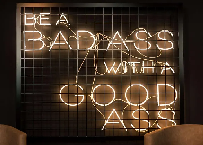 Me And Hanover, By Hyatt Hotel 4*