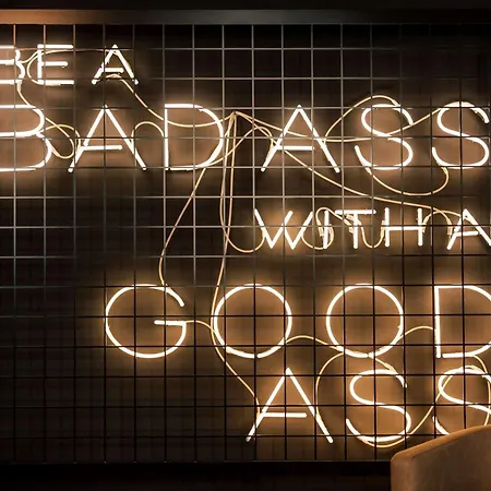 Me And Hanover, By Hyatt Otel 4*